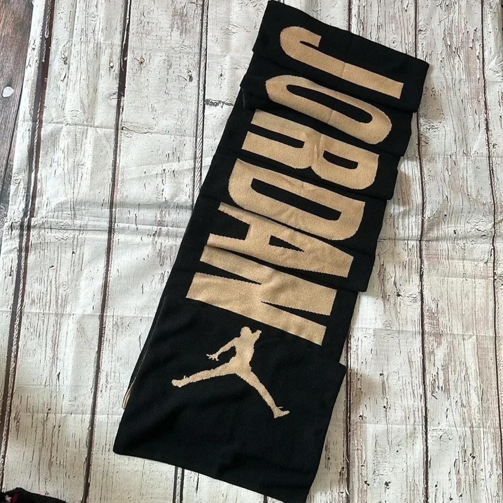 Jordan Knit Fabric Scarf